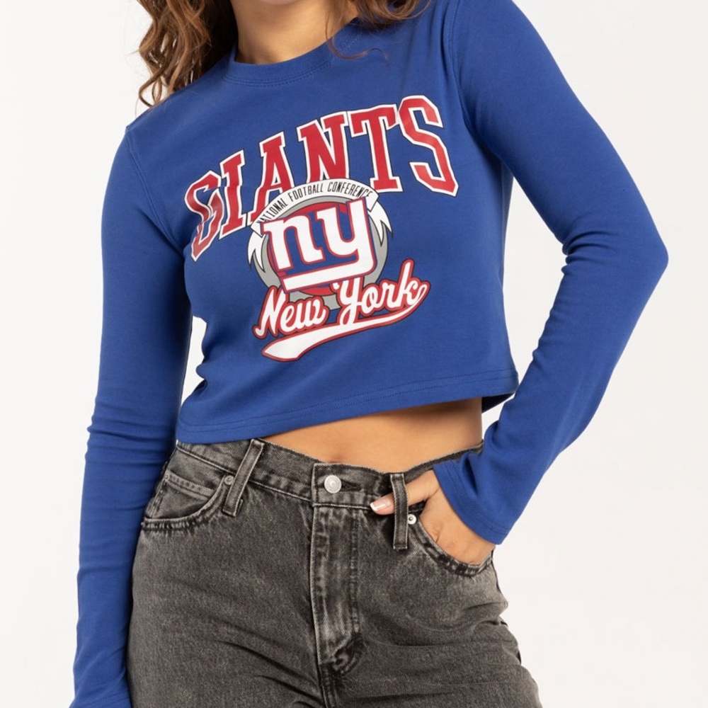 NFL New York Giants Long Sleeve Baby Tee. Size S, never worn.